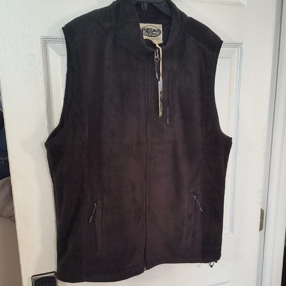 NEW Backpacker Men's Black Fleece Vest